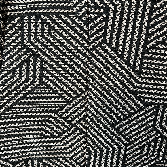 Dana Buchman, Women's L, waterfall front, black & cream knit jacket - Picture 11 of 12